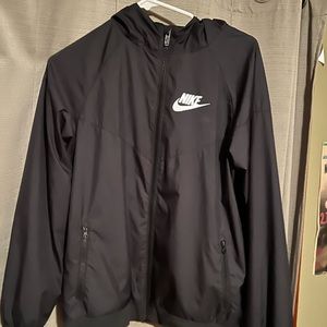Nike black lightweight windbreaker Hoodie. Kids XL